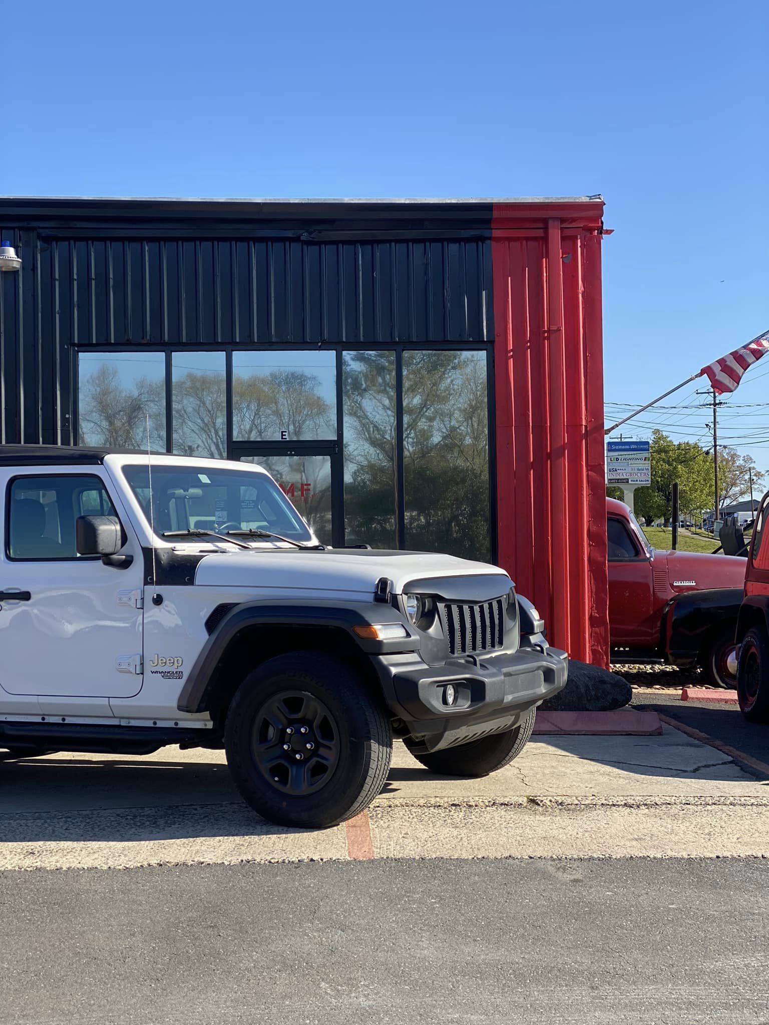 2018 Jeep Wrangler JL gallery photo 2