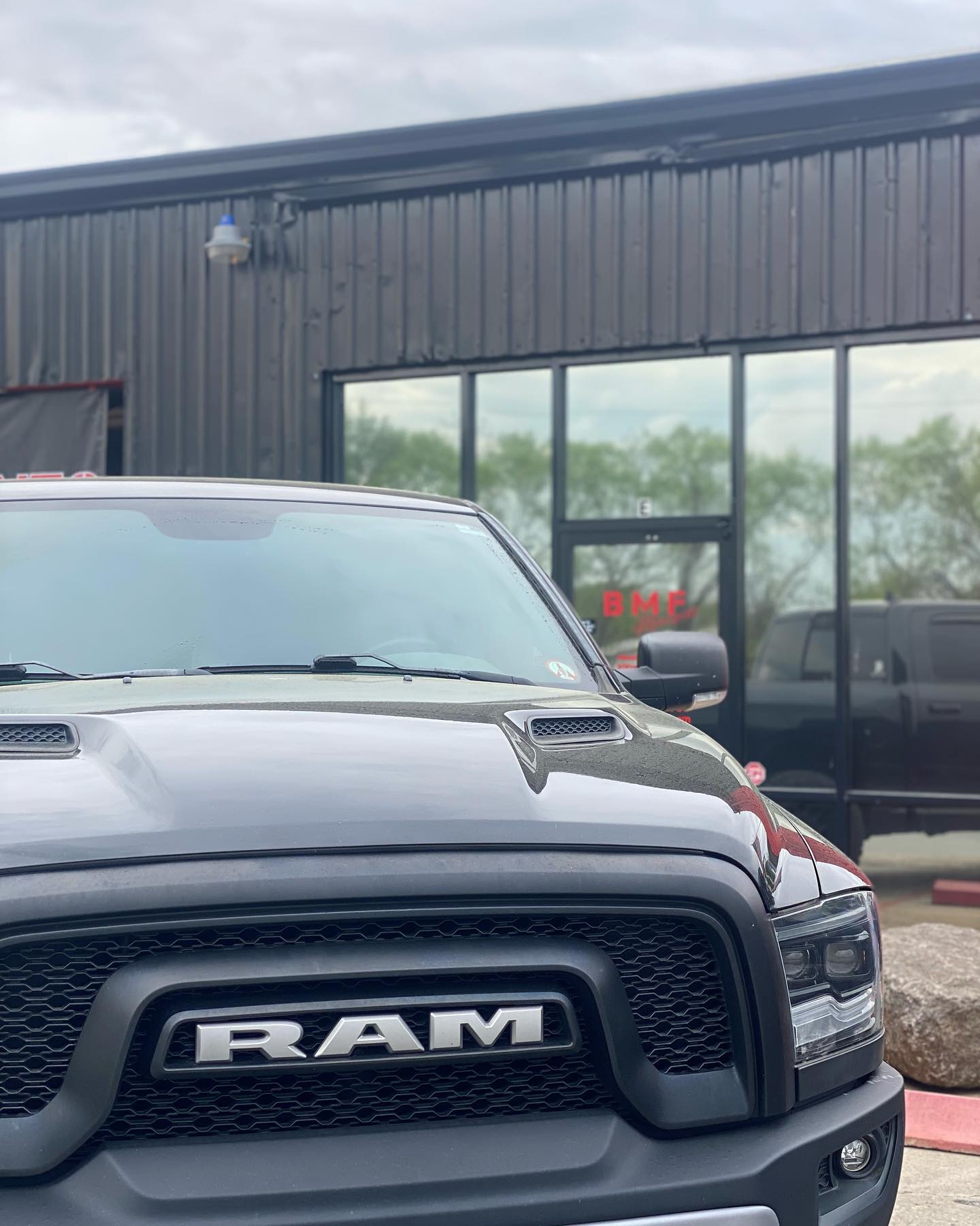 2018 Ram Rebel gallery photo 2