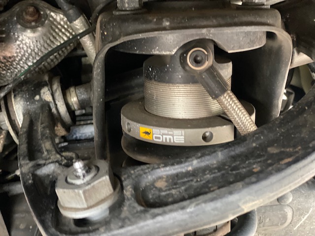 2019 Toyota Tacoma TRD Off Road gallery photo 2