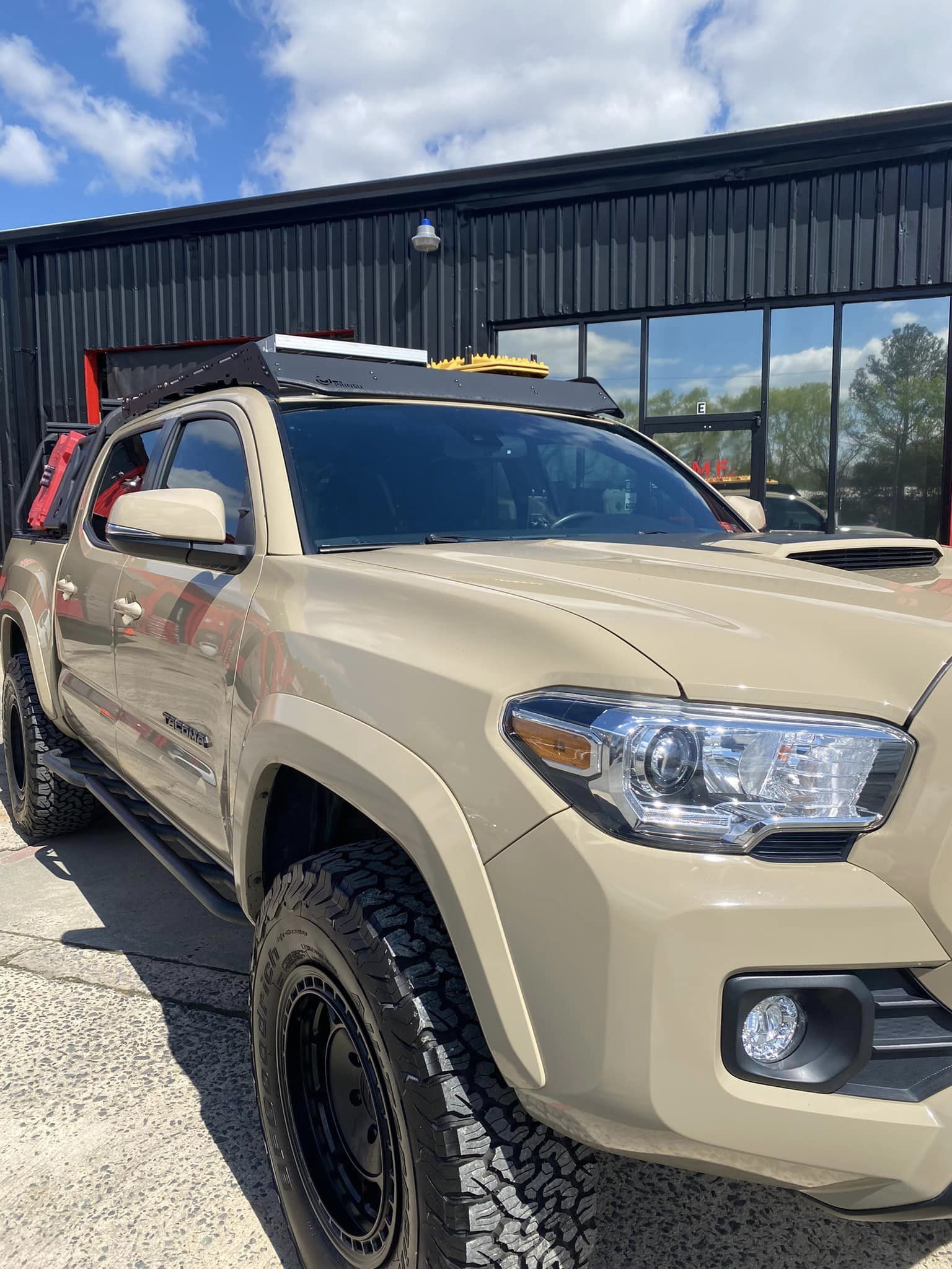 2020 Toyota Tacoma TRD gallery photo 3