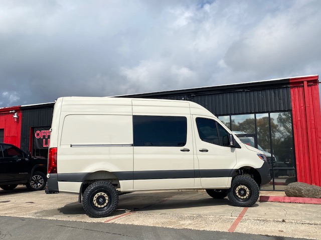 2022 4WD Mercedes Sprinter Van gallery photo 7