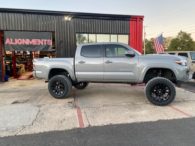 2022 Toyota Tacoma gallery photo 5